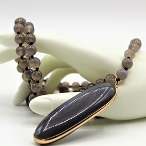 Gray agate long necklace with pendant